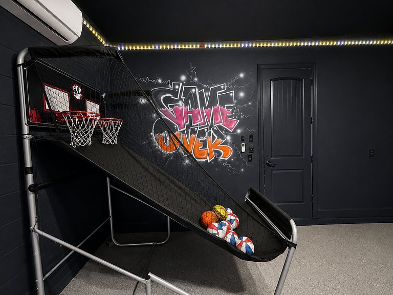 Private Pool & Spa | Game Room | Sleeps 13